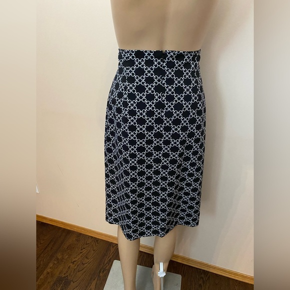 Chadwick’s - Picture 2 of 2